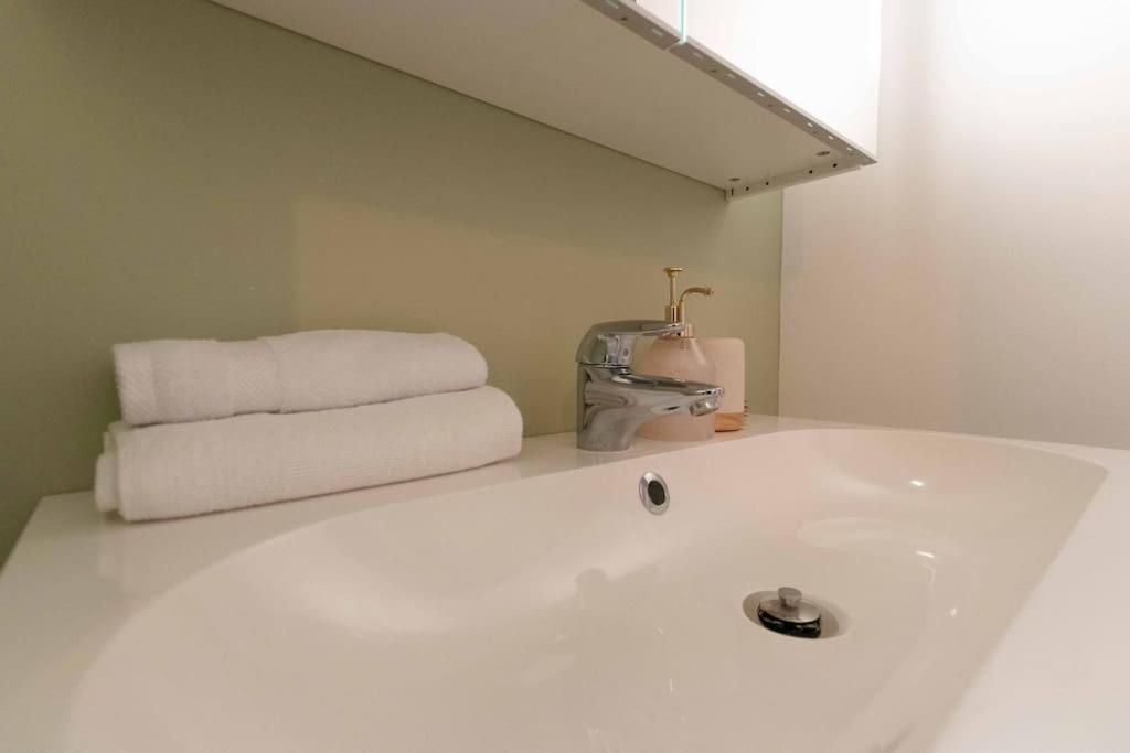 Cabana & Le Grand Appartement Lumineux Mâcon Exteriör bild